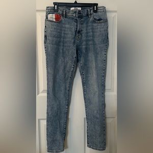 Tommy Hilfiger Men’s Slim Tapered Jeans great condition 💖